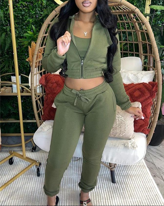 EMPIRE Cropped Top And Drawstring Pants