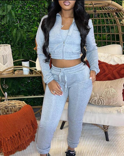 EMPIRE Cropped Top And Drawstring Pants